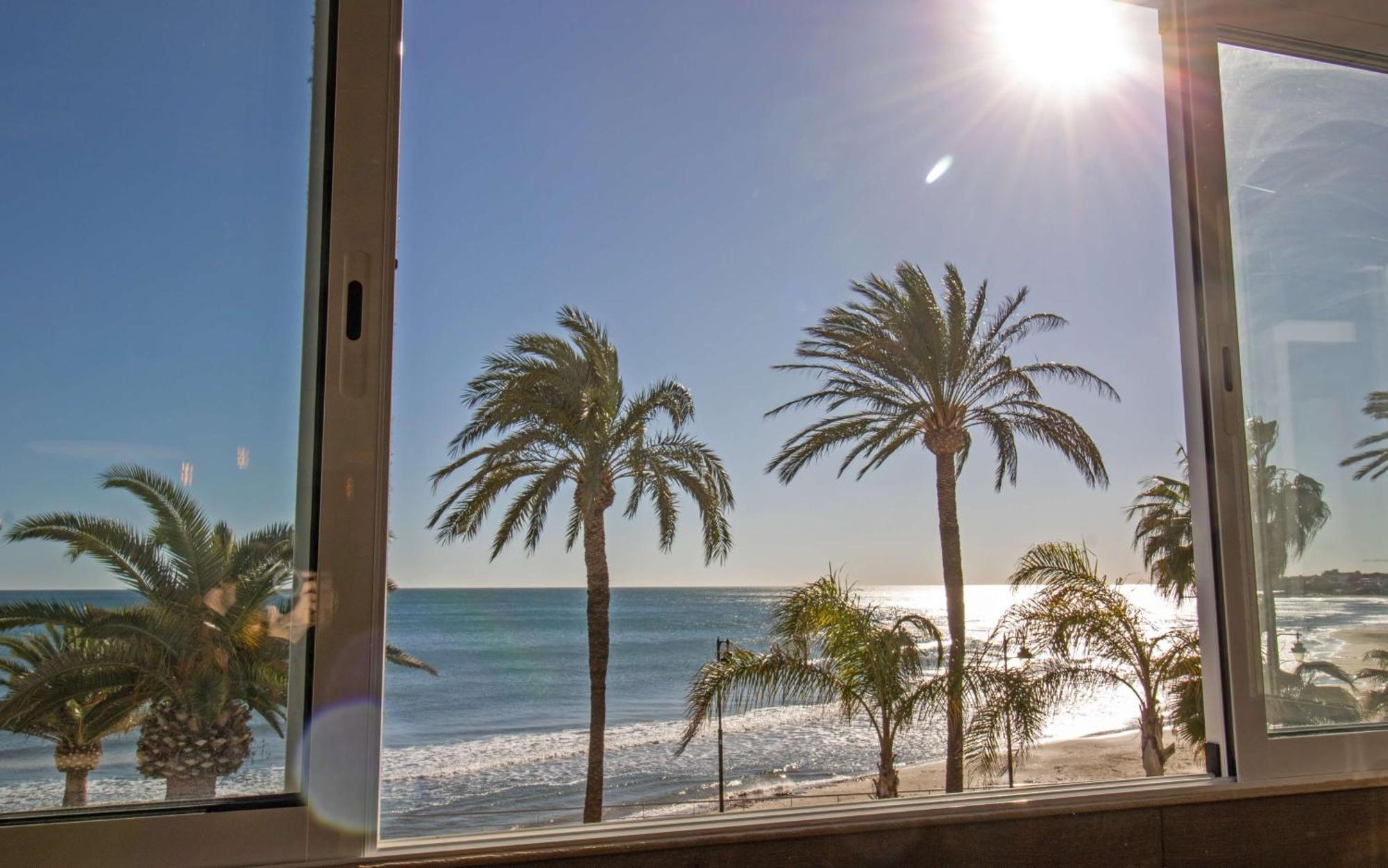 Luxury Beach House - Primera Linea Playa Cargador Albert Villas Alcoceber Exterior photo